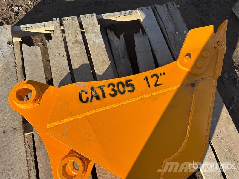 GIYI 12 in Digging Excavator Bucket - Fits Cat 305 Kašike / Korpe