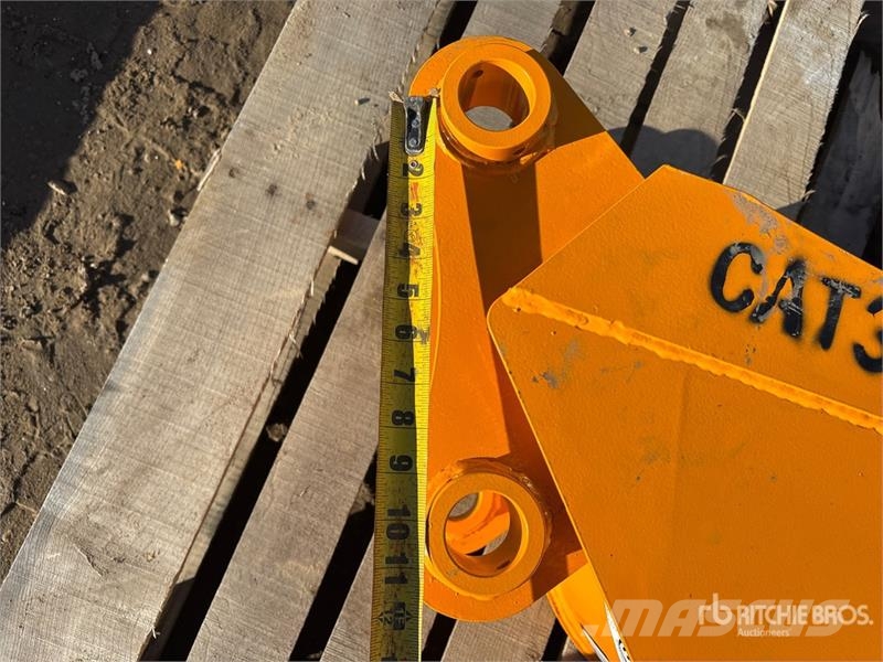 GIYI 12 in Digging Excavator Bucket - Fits Cat 305 Kašike / Korpe