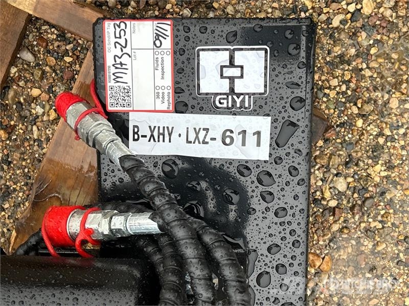 GIYI 12 in Mini Skid Steer Auger (Unused) Vrtalne naprave