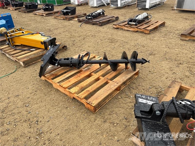 GIYI 12 in Mini Skid Steer Auger (Unused) Boren