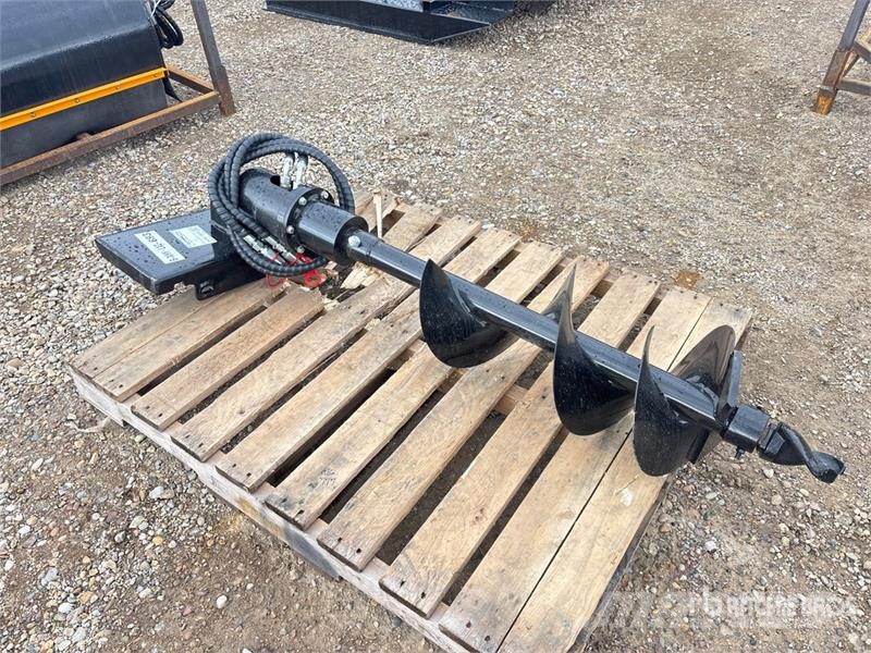  GIYI 12 in Mini Skid Steer Auger (Unused) مثاقيب