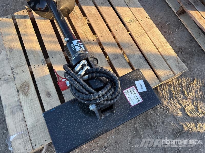 GIYI 12 in Mini Skid Steer Auger (Unused) Навесные гидробуры