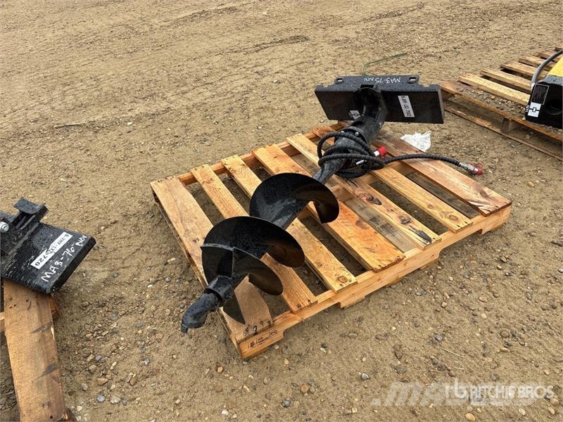 GIYI 12 in Mini Skid Steer Auger (Unused) Boren
