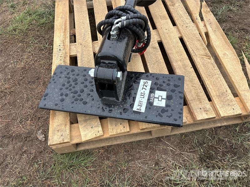  GIYI 12 in Mini Skid Steer Auger (Unused) مثاقيب