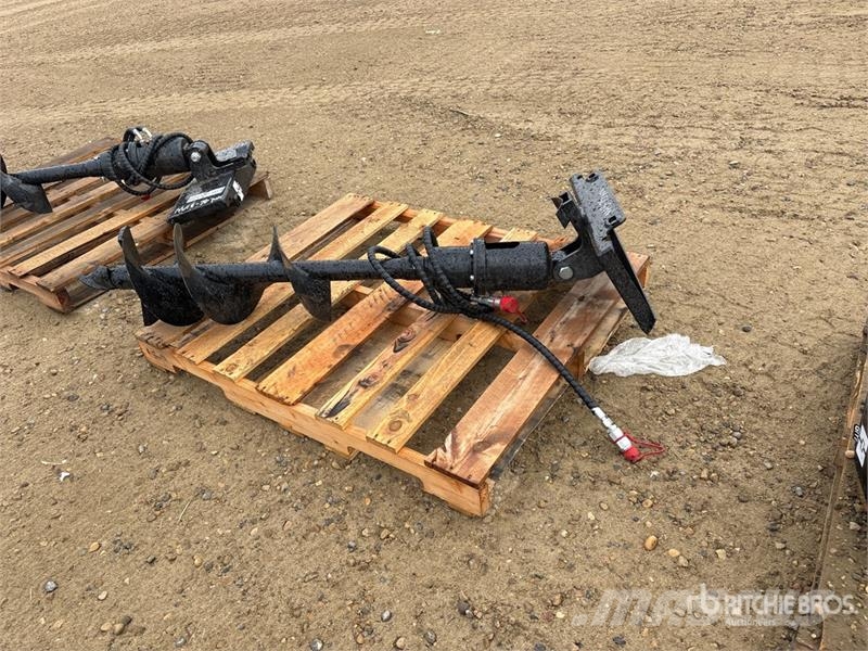 GIYI 12 in Mini Skid Steer Auger (Unused) Boren