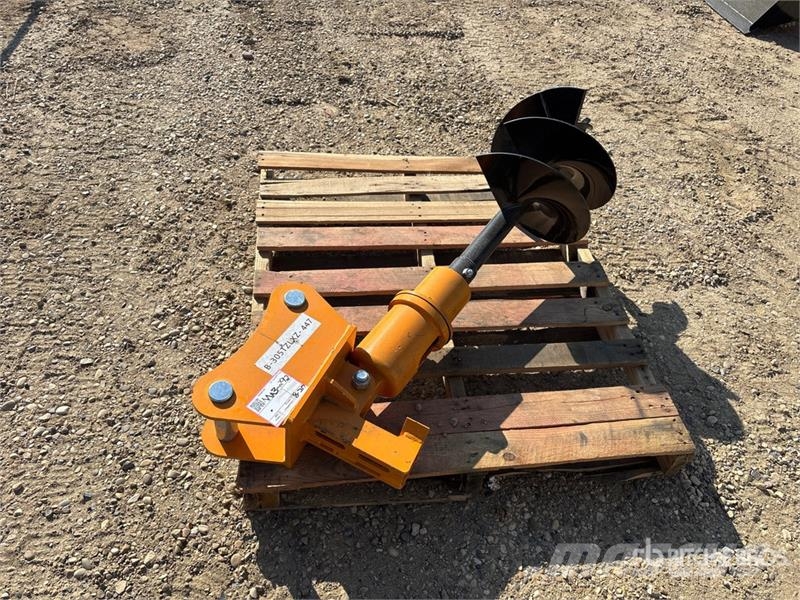  GIYI 16 in Excavator Auger - Fits Cat 305 (Unused) Vrtalne naprave