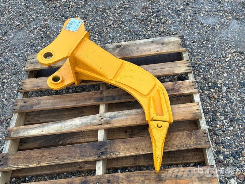 GIYI 27 in Excavator Ripper - Fits Cat 305 (Unused Spulchniarki