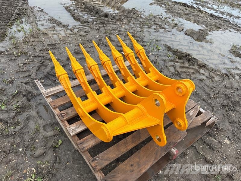 GIYI 32 in Excavator Rake (Unused) Pöyhimet ja haravat
