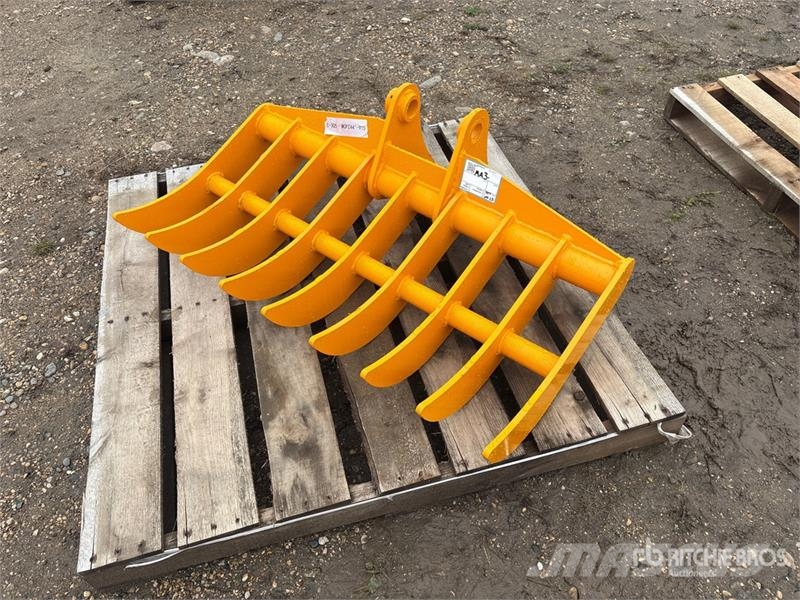 GIYI 44 in Excavator Rake (Unused) Pöyhimet ja haravat