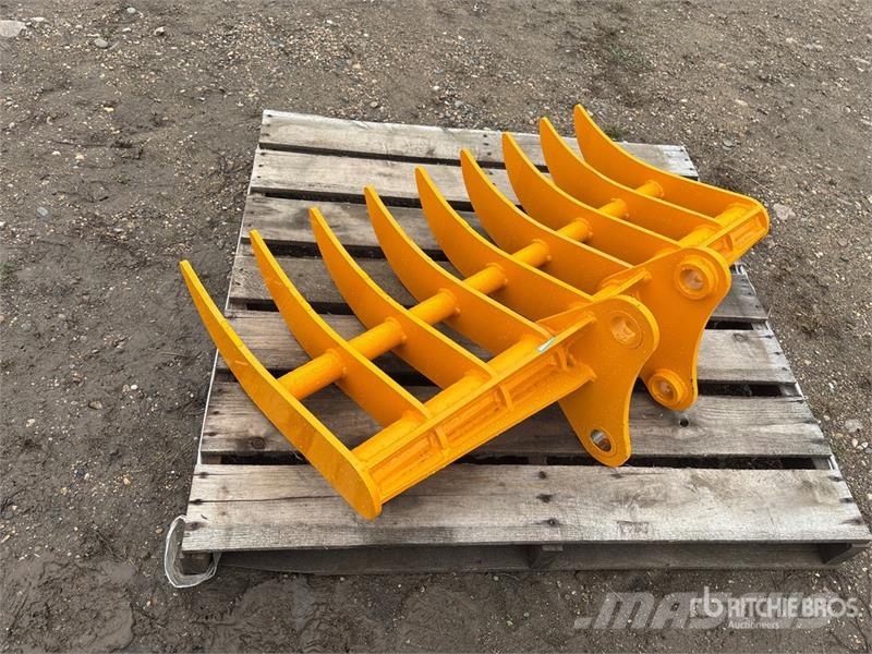 GIYI 44 in Excavator Rake (Unused) Pöyhimet ja haravat
