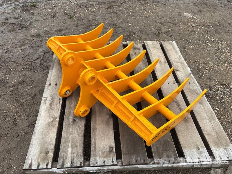 GIYI 44 in Excavator Rake (Unused) Pöyhimet ja haravat