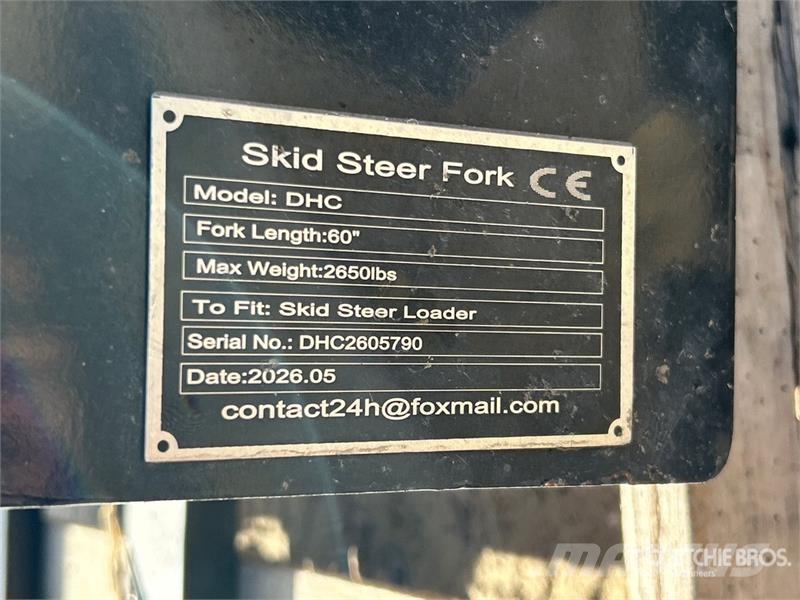 Giyi DHC 59 in Skid Steer Forks Fourche