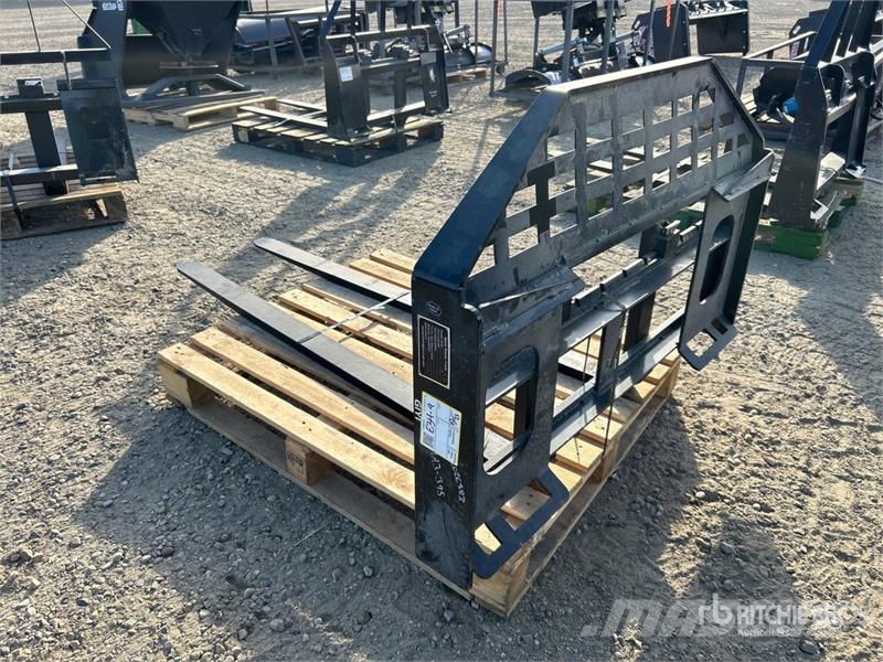  Giyi DHC 59 in Skid Steer Forks Fourche