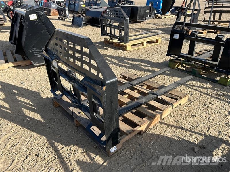  Giyi DHC 59 in Skid Steer Forks Fourche