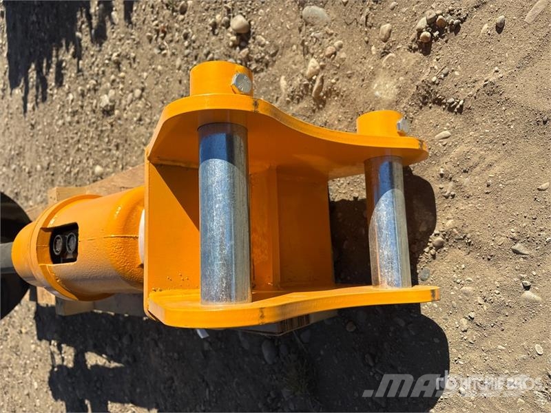  GIYI Excavator Auger - Fits Cat 303 (Unused) Навесные гидробуры