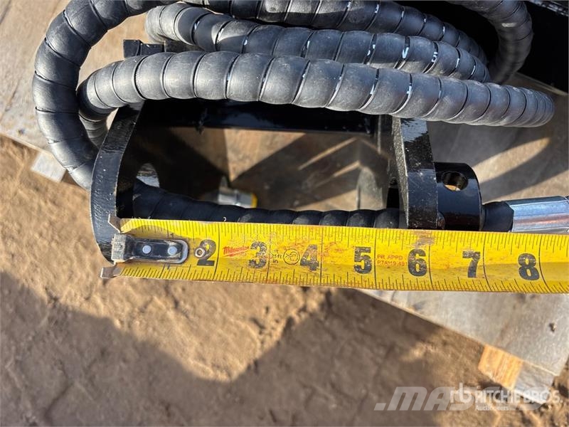  GIYI GY-3TB 32 in Cleanup Tilting Excavator Bucket Schaufeln