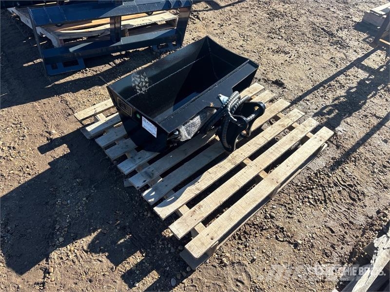 GIYI GY-3TB 32 in Mini Tilting Excavator Bucket (U Schaufeln