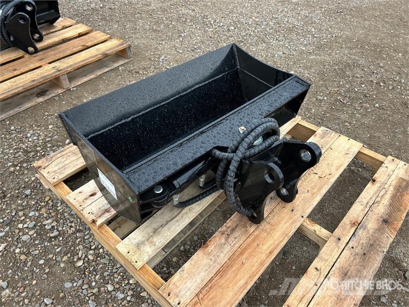 GIYI GY-3TB 32 in Tilting Excavator Bucket - Fits Kausi