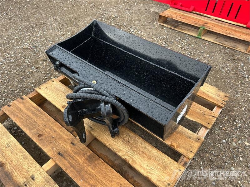 GIYI GY-3TB 32 in Tilting Excavator Bucket - Fits Schaufeln