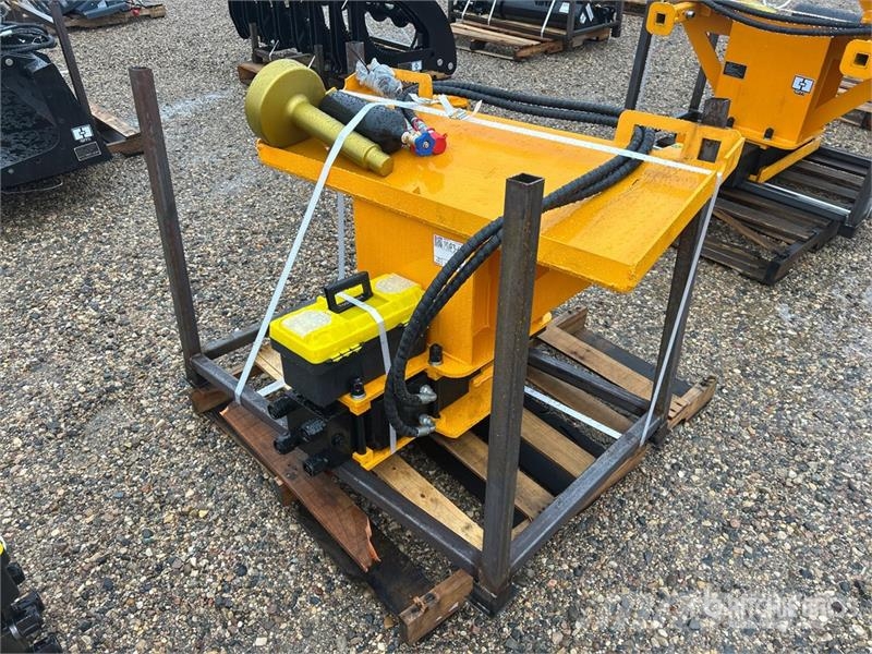 GIYI GY-AD680 8 in Skid Steer Post Driver (Unused) Fencing equipment