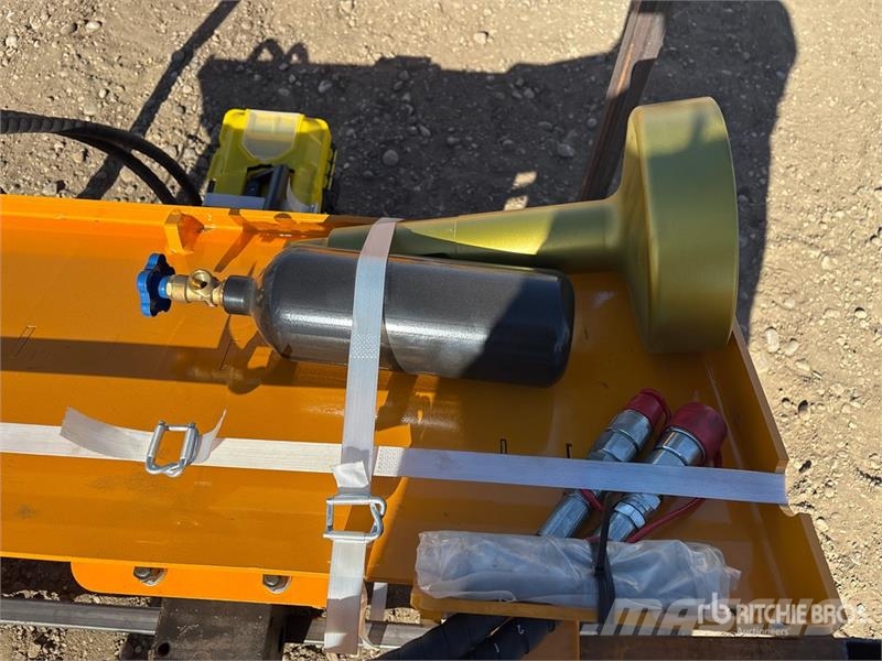 GIYI GY-AD680 Skid Steer Post Driver (Unused) Εξοπλισμός περίφραξης