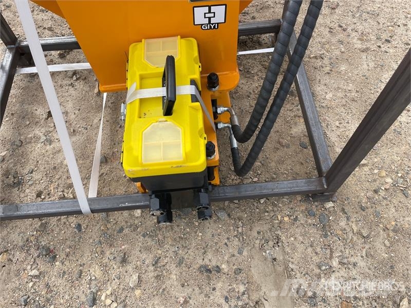  GIYI GY-AD680 Skid Steer Post Driver (Unused) Zäune und Zubehör