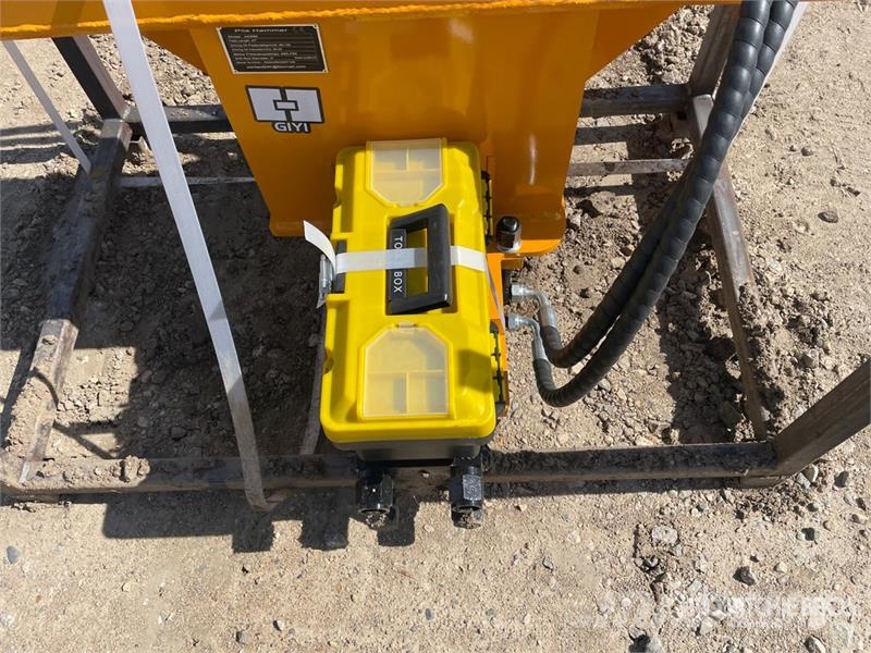 GIYI GY-AD680 Skid Steer Post Driver (Unused) Zäune und Zubehör