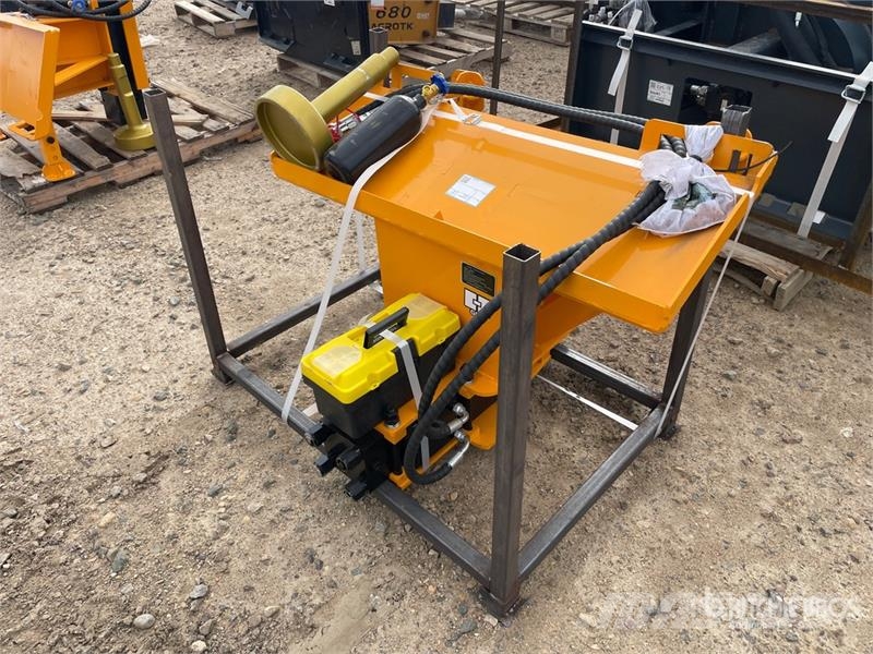  GIYI GY-AD680 Skid Steer Post Driver (Unused) Zäune und Zubehör