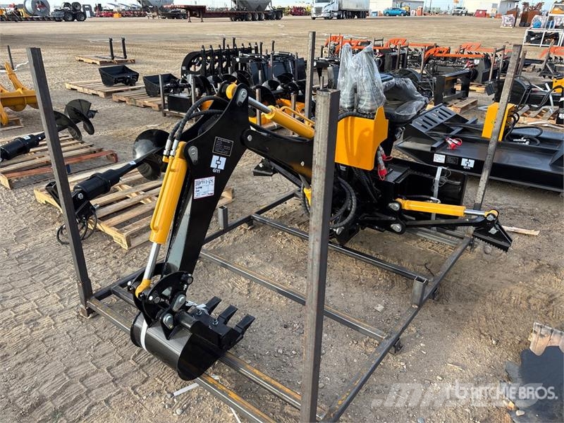 GIYI GY-BD98 47 in Skid Steer Backhoe (Unused) Beko kepçeleri