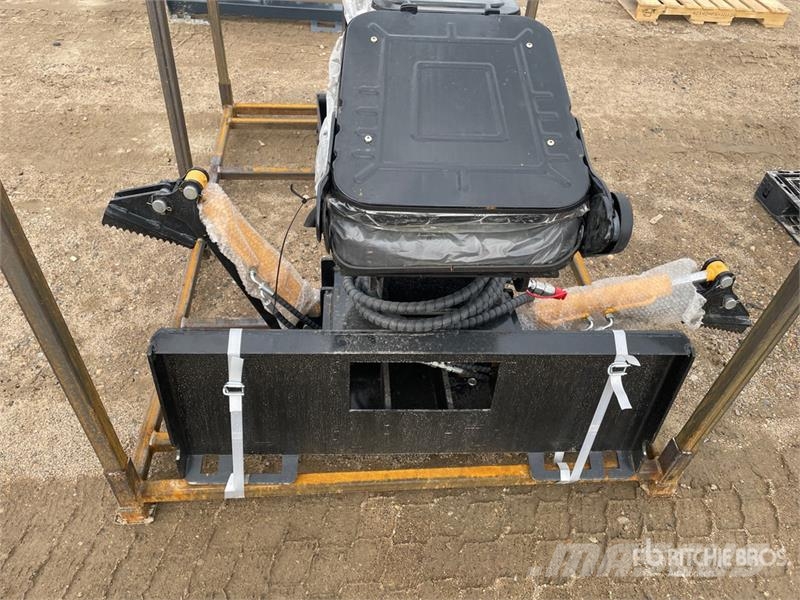  GIYI GY-BD98 47 in Skid Steer Backhoe (Unused) Pelle rétro arrière