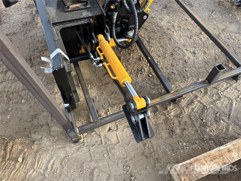 GIYI GY-BD98 47 in Skid Steer Backhoe (Unused) Beko kepçeleri