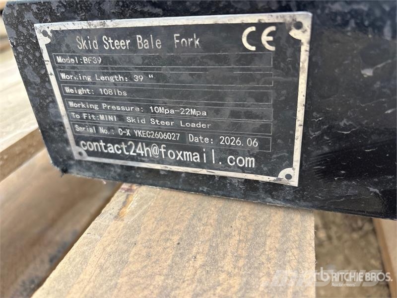 GIYI GY-BF39 39 in Mini Skid Steer Bale Spear (Unu Drugi deli