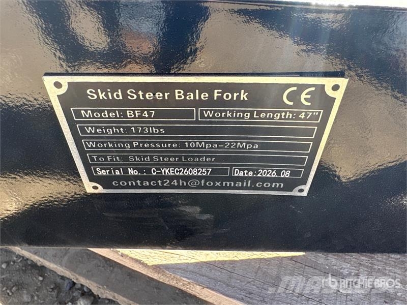  GIYI GY-BF47 47 in Skid Steer Bale Spear (Unused) Otros componentes
