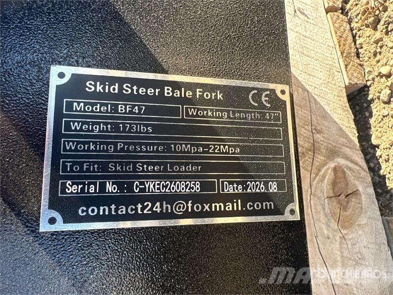  GIYI GY-BF47 47 in Skid Steer Bale Spear (Unused) Otros componentes