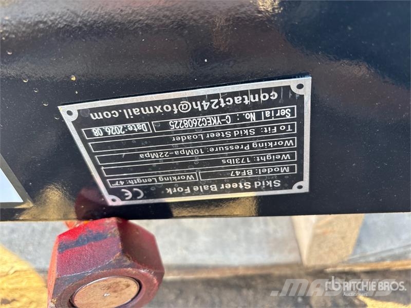  GIYI GY-BF47 47 in Skid Steer Bale Spear (Unused) مكونات أخرى