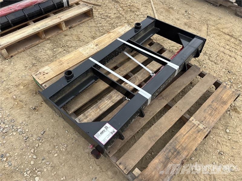 GIYI GY-BF47 47 in Skid Steer Bale Spear (Unused) Drugi deli
