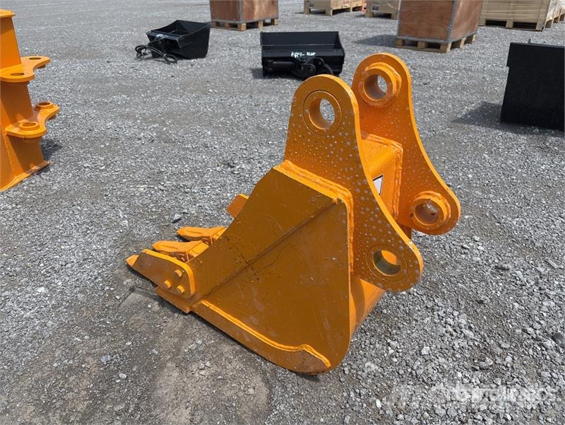 GIYI GY-BK 12 in Digging Excavator Bucket - Fits C Ковші