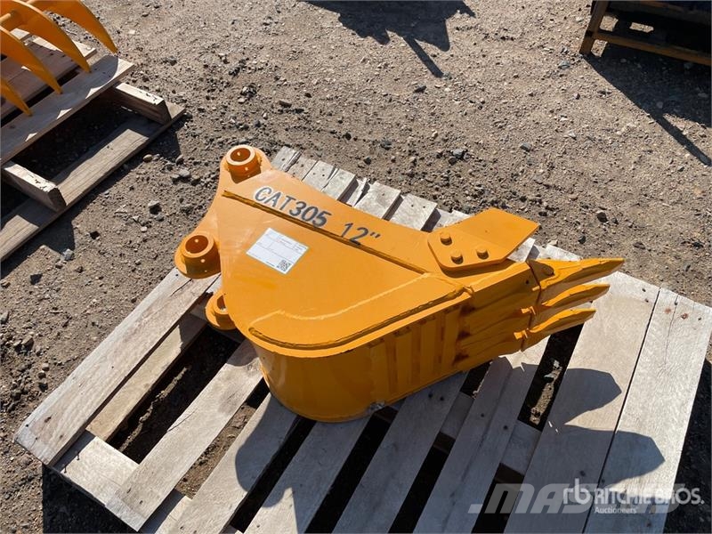 GIYI GY-BK 14 in Digging Cat 305 Excavator Bucket 挖斗