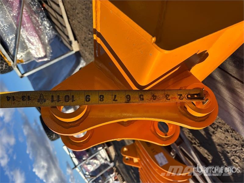 GIYI GY-BK 24 in Digging Excavator Bucket - Fits C Kašike / Korpe