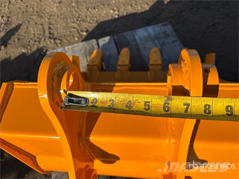 GIYI GY-BK 24 in Digging Excavator Bucket - Fits C Kašike / Korpe