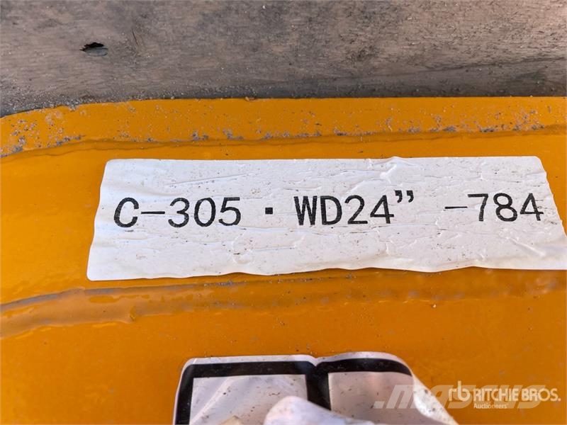 GIYI GY-BK 26 in Digging CAT Excavator Bucket (Unu 挖斗