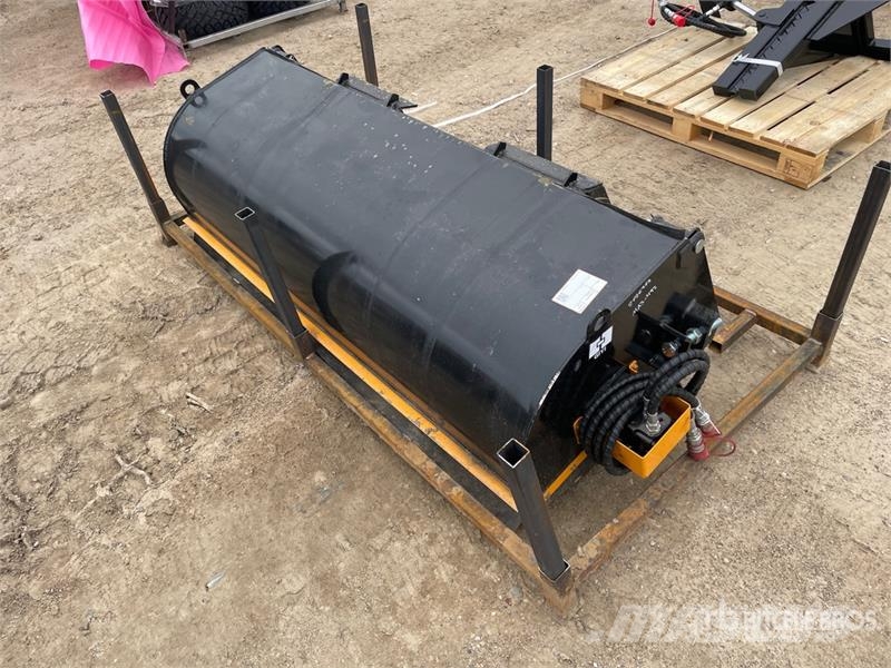  GIYI GY-BS72 72 in Skid Steer Sweeper (Unused) Süpürgeler