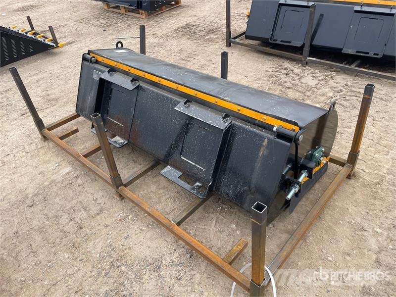  GIYI GY-BS72 72 in Skid Steer Sweeper (Unused) Süpürgeler