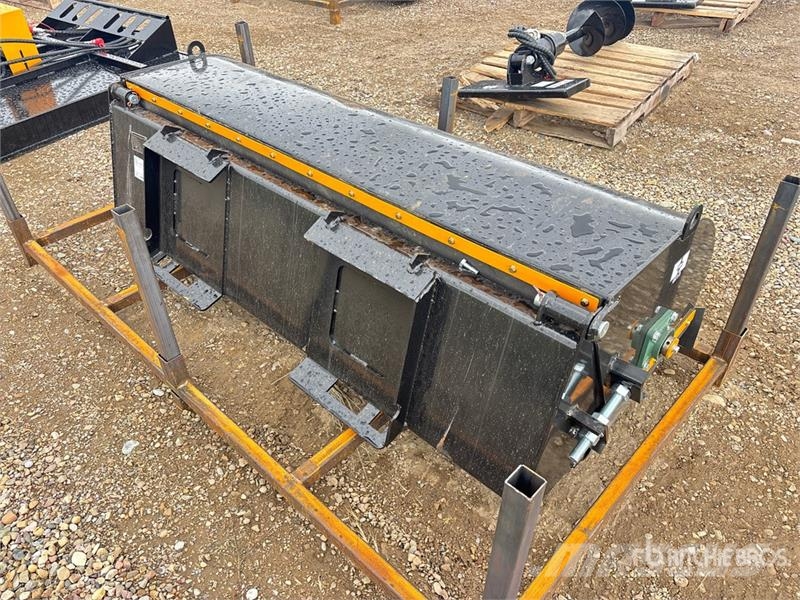 GIYI GY-BS72 72 in Skid Steer Sweeper (Unused) Harjad