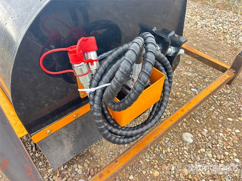 GIYI GY-BS72 72 in Skid Steer Sweeper (Unused) Harjad