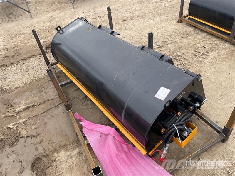  GIYI GY-BS72 72 in Skid Steer Sweeper (Unused) Süpürgeler