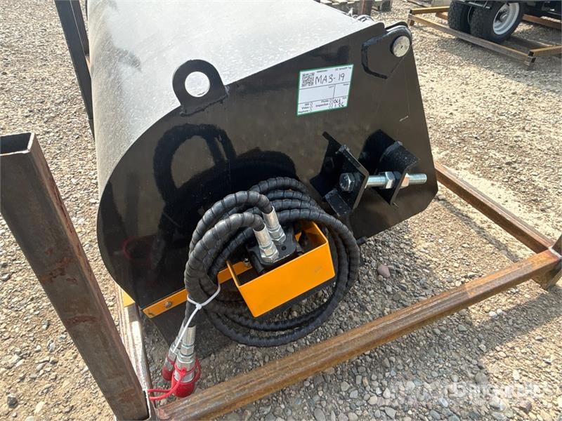GIYI GY-BS72 72 in Skid Steer Sweeper (Unused) Süpürgeler