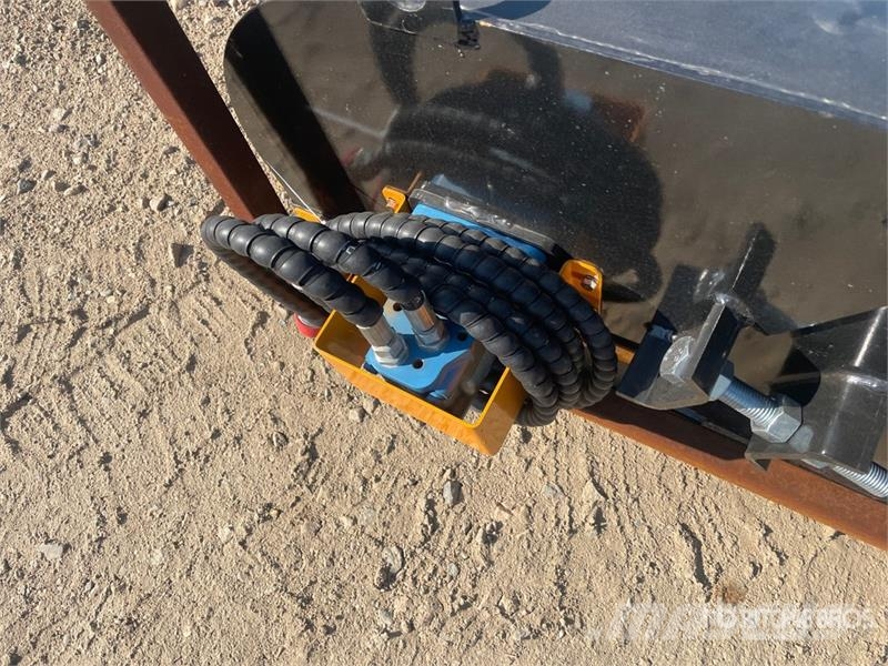 GIYI GY-BS72 72 in Skid Steer Sweeper (Unused) Süpürgeler