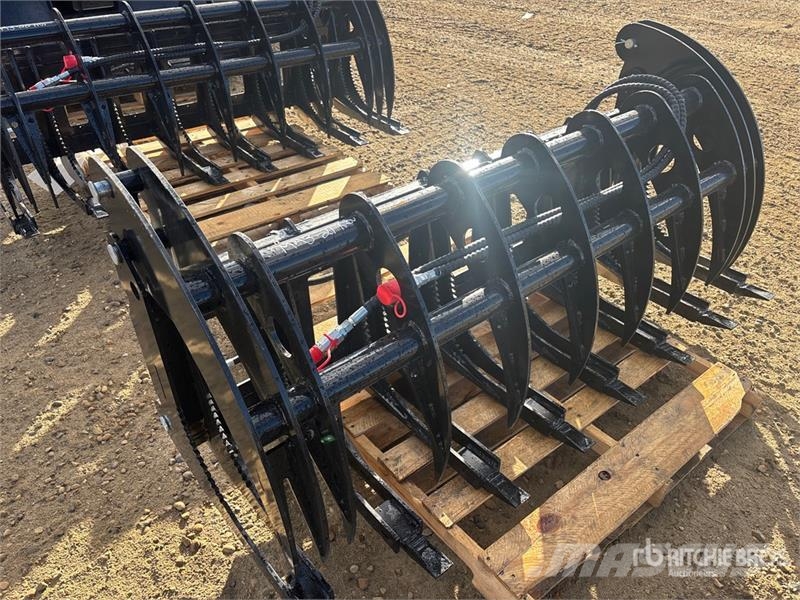 GIYI GY-CLG72 72 in Log Skid Steer Grapple (Unused Gripere
