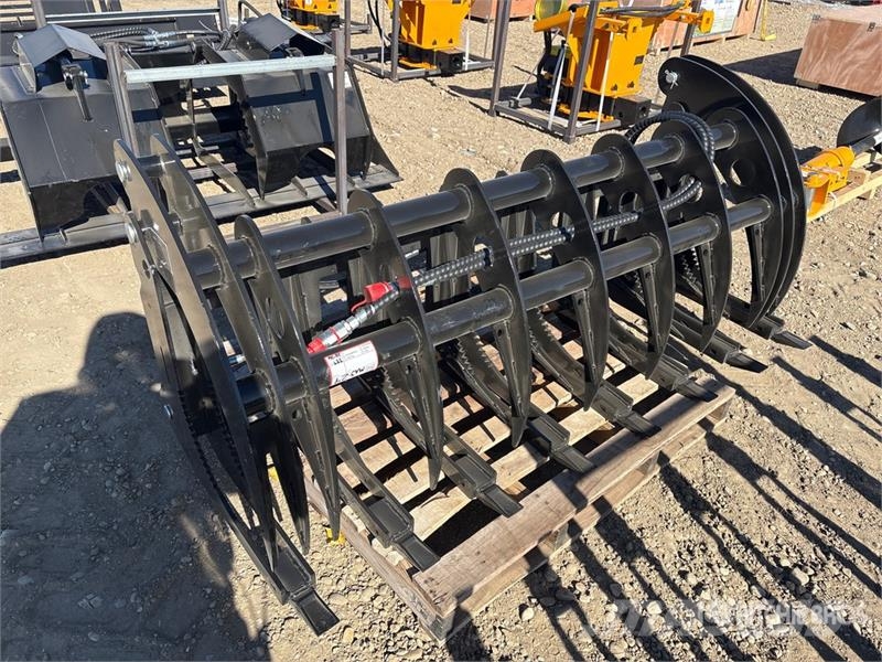 GIYI GY-CLG72 72 in Log Skid Steer Grapple (Unused Gripere